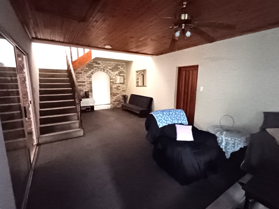8 Bedroom Property for Sale in C Place Eastern Cape